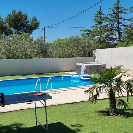 Emili